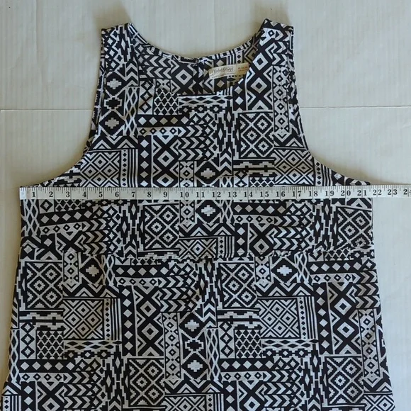 Faded Glory High Low Sleeveless Top XL Black White Pattern - Picture 11 of 14